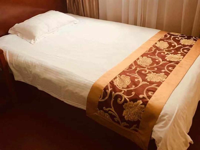 Hotel Greentree Baoshan District Gongfu New Village Metro Station Express 3*